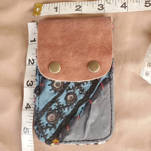 🐨 Free People Boho Embroidered Repurposed vtg banjara hippie Wallet card case - Picture 3 of 11